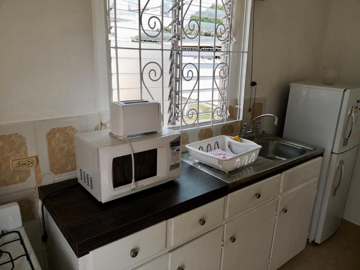 Ventnor House Apartments Μπριτζτάουν Εξωτερικό φωτογραφία